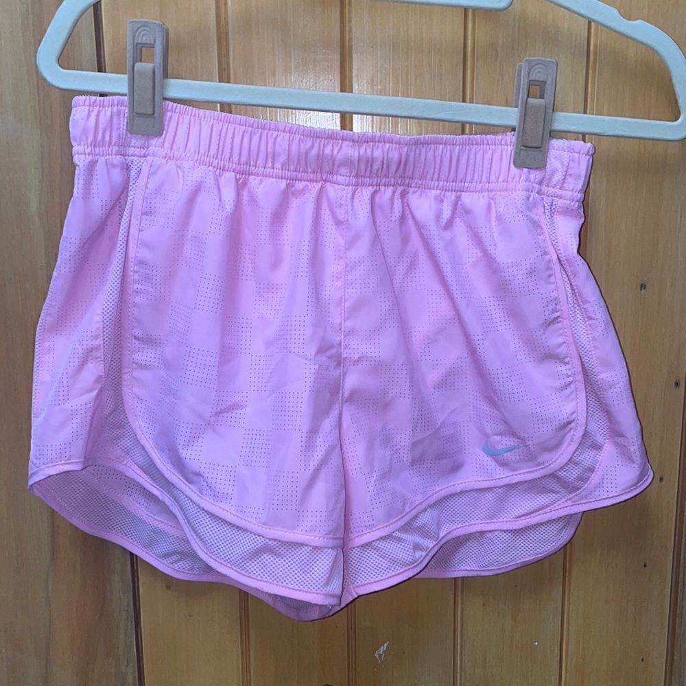 Nike Dri-fit women’s shorts pink size S workout